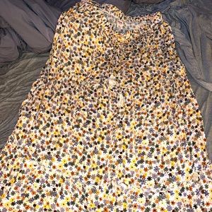 Mossimo xxl floral Skirt